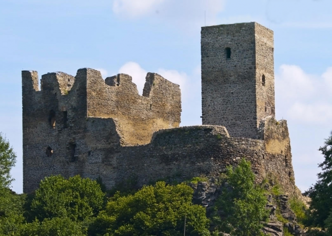 Ruine Rokstejn