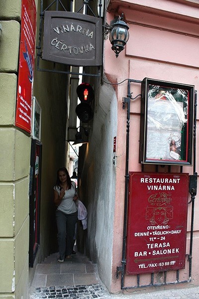 Restaurant smalste straatje Praag